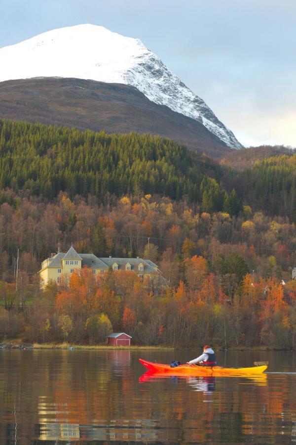 Solhov, Castle Of The Lyngen Alps Hotel Lyngseidet Buitenkant foto